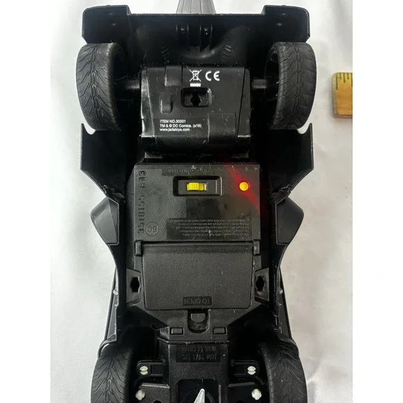 Jada Batmobile 1989 Style 2.4GHz RC Remote Control Turbo W/Remote TESTED Works - Picture 9 of 11
